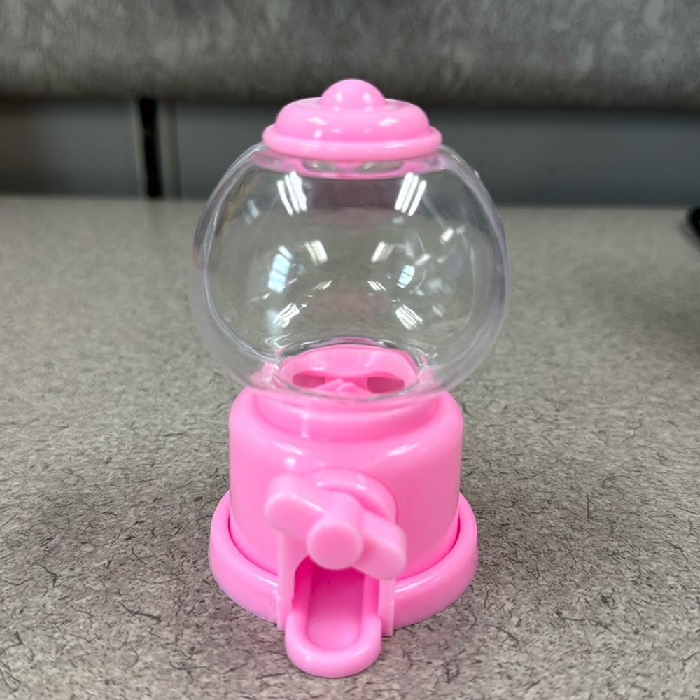 Mini candy dispenser (Freebie)